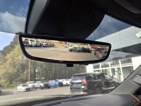 Used 2024 GMC Sierra 1500 AT4 w/ Technology Package image 14