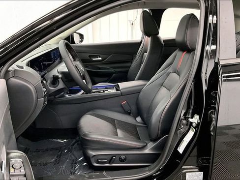 New 2026 Nissan Sentra SR w/ SR Premium Package image 10