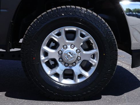 Used 2024 RAM 2500 Laramie w/ Protection Group AWD/4WD image 29