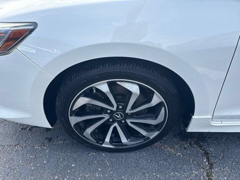 Used 2018 Acura ILX w/ Special Edition Package FWD image 7