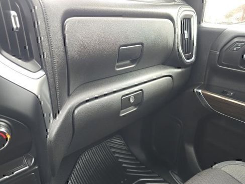 Used 2019 Chevrolet Silverado 1500 LT image 27