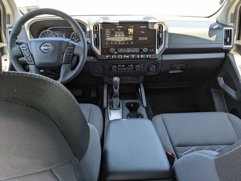 Used 2026 Nissan Frontier SV w/ SV Convenience Package image 16