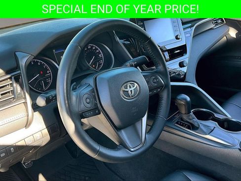 Used 2021 Toyota Camry SE image 15