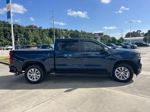 Used 2019 Chevrolet Silverado 1500 Custom w/ Infotainment Package RWD image 8