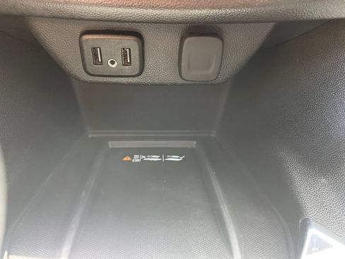 Certified 2023 Chevrolet Traverse LT w/ Midnight/Sport Edition AWD/4WD image 11