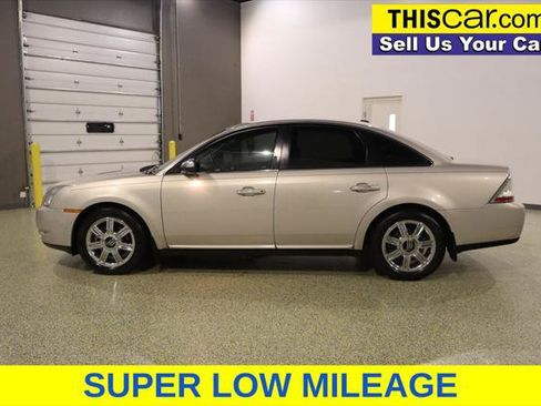 Used 2009 Mercury Sable Premier FWD image 4