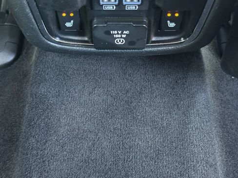 Used 2018 Jeep Grand Cherokee Limited AWD/4WD image 25