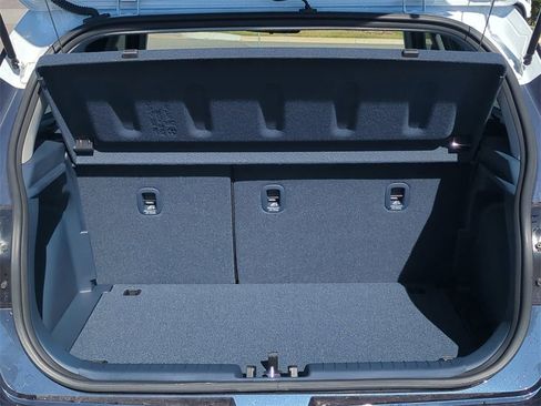 New 2025 Hyundai Venue Limited image 14