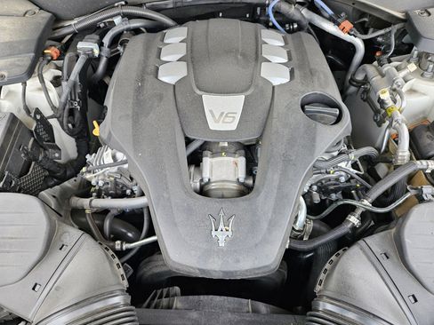 Used 2022 Maserati Levante GT image 30