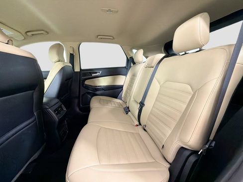 Used 2019 Ford Edge SEL w/ Equipment Group 201A FWD image 25