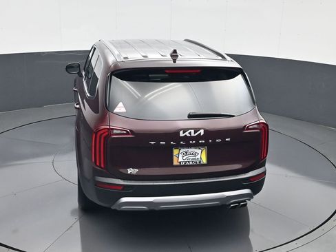 Used 2022 Kia Telluride EX FWD image 19
