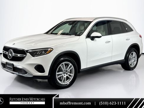 Certified 2025 Mercedes-Benz GLC 300 image 1