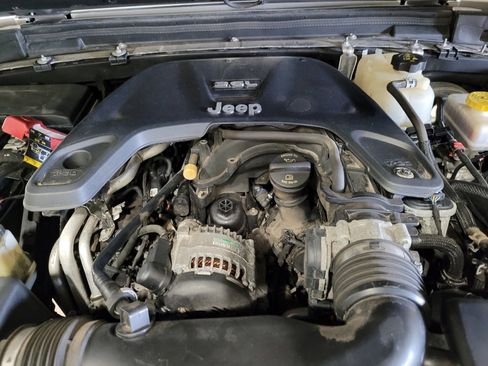 Used 2020 Jeep Wrangler Unlimited Sport S AWD/4WD image 30
