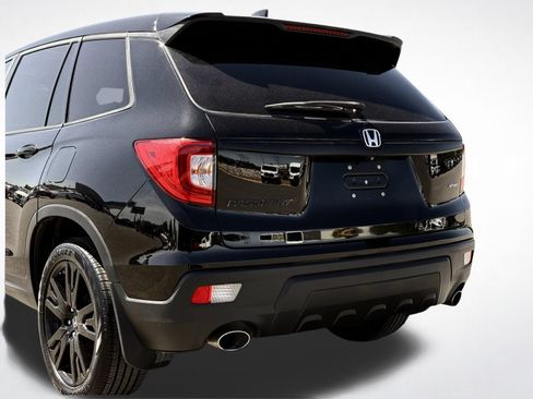 Used 2019 Honda Passport Sport image 3