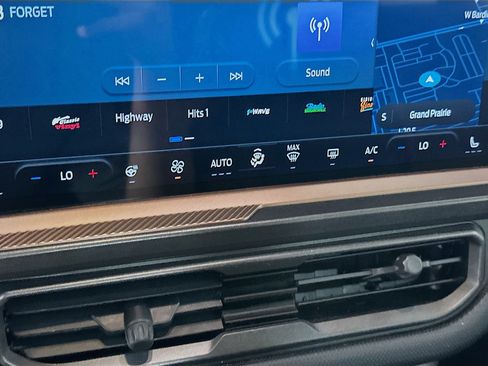 Used 2025 Ford Bronco Sport Outer Banks w/ Outer Banks Tech Package+ AWD/4WD image 24