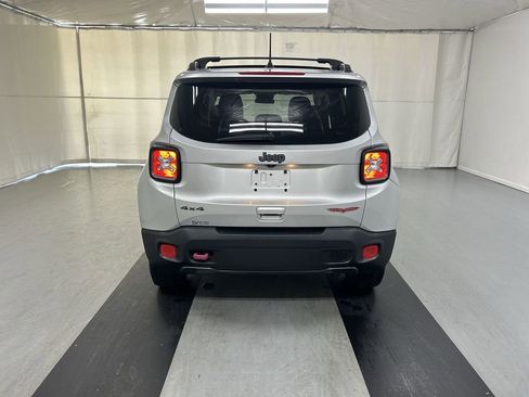 Used 2018 Jeep Renegade Trailhawk image 21