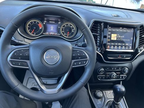 Used 2022 Jeep Cherokee Limited image 33