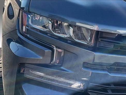Used 2019 Chevrolet Silverado 1500 RST AWD/4WD image 30