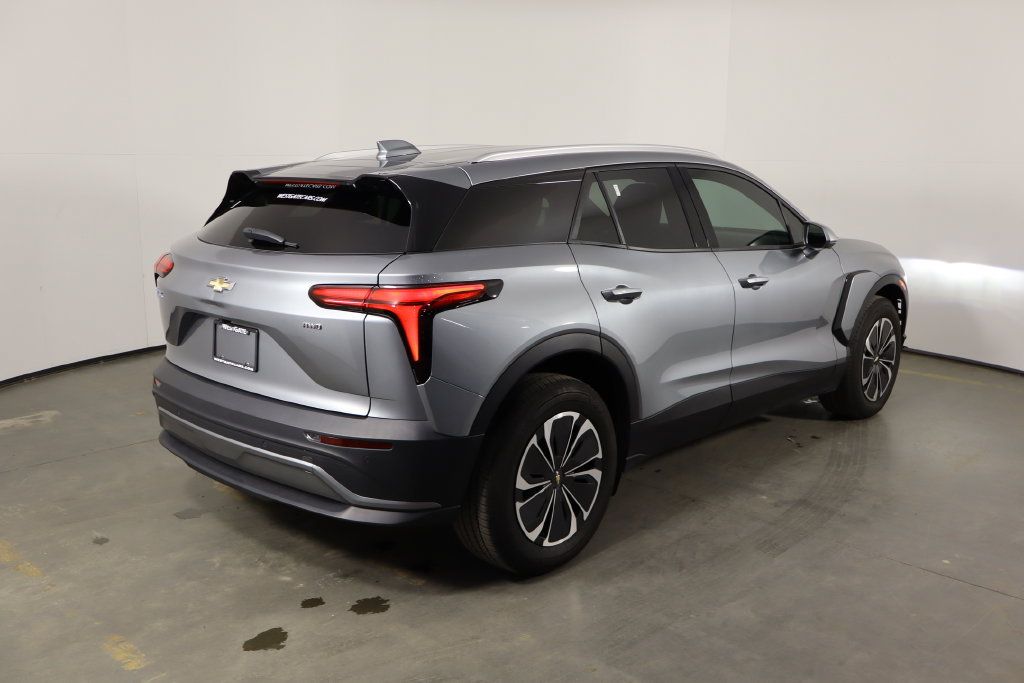 Used 2024 Chevrolet Blazer EV LT AWD/4WD image 57