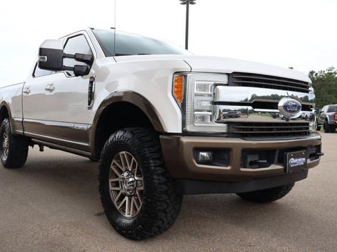 Used 2017 Ford F250 King Ranch w/ King Ranch Ultimate Package AWD/4WD image 8