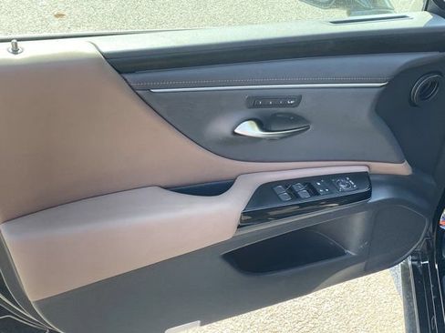 Used 2024 Lexus ES 350 w/ Premium Package FWD image 14