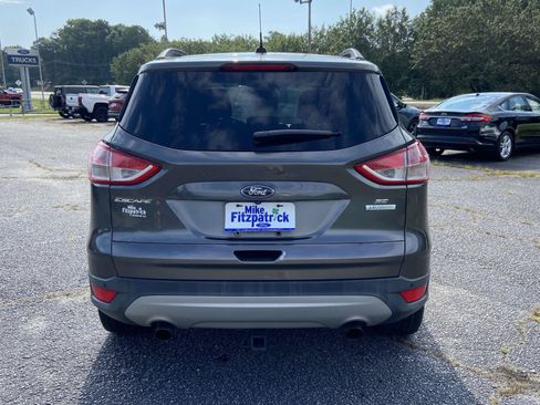 Used 2015 Ford Escape SE w/ Equipment Group 201A FWD image 4
