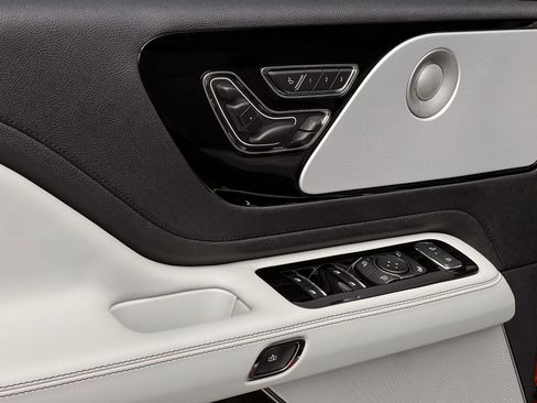 New 2025 Lincoln Aviator Reserve w/ Equipment Group 201A AWD/4WD image 21