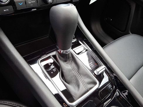 New 2026 Jeep Compass Limited image 11