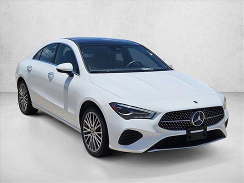 Certified 2025 Mercedes-Benz CLA 250 image 3