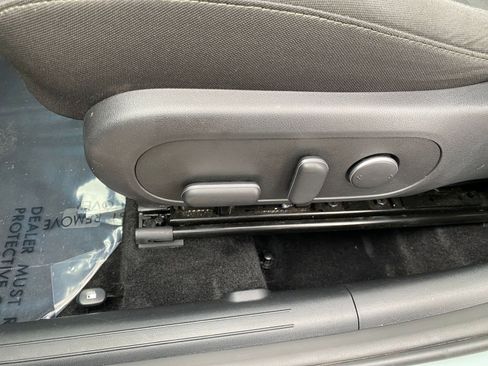 Used 2025 Hyundai Kona SEL image 23