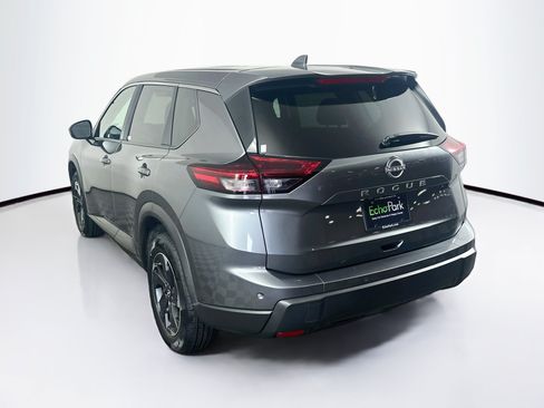 Used 2025 Nissan Rogue SV FWD image 5