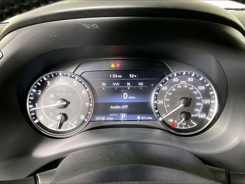 Used 2024 Nissan Armada SL w/ Captain's Chairs Package image 20