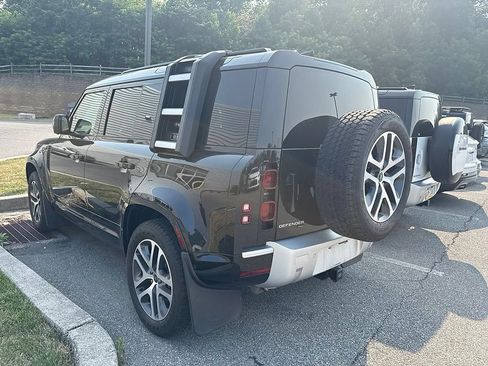 Used 2022 Land Rover Defender 110 XS Edition AWD/4WD image 8