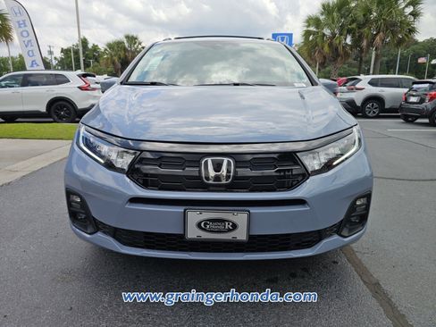 New 2026 Honda Odyssey Touring image 8