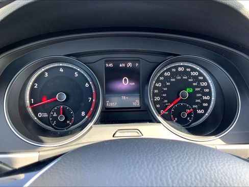 Used 2018 Volkswagen Atlas SE w/ R-Line Package AWD/4WD image 19