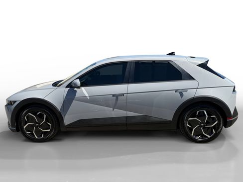 Certified 2024 Hyundai Ioniq 5 SEL RWD image 2
