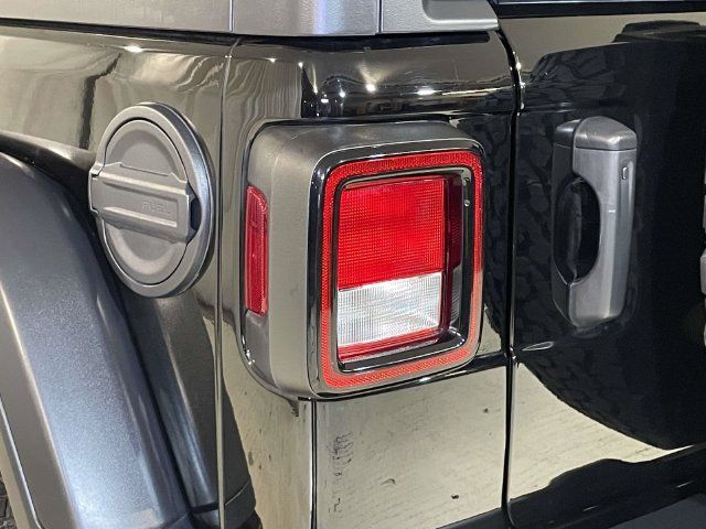 Used 2021 Jeep Wrangler Rubicon AWD/4WD image 16