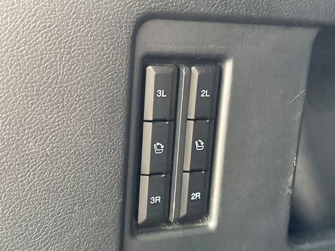 Used 2023 Ford Expedition Limited image 33