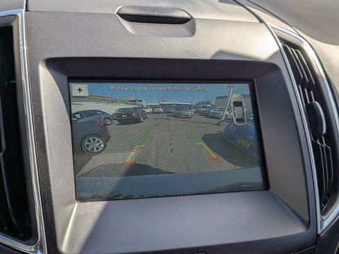Used 2017 Ford Edge Titanium w/ Equipment Group 301A AWD/4WD image 27