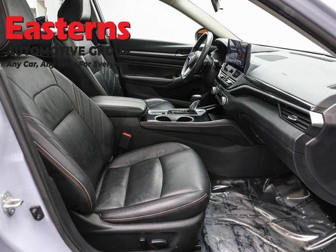 Used 2023 Nissan Altima 2.5 SR AWD/4WD image 24