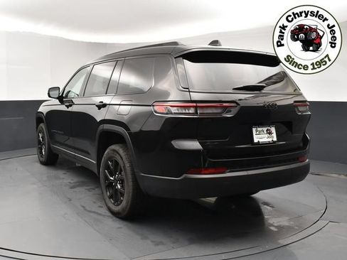 Used 2024 Jeep Grand Cherokee L Altitude AWD/4WD image 4