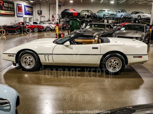 Used 1986 Chevrolet Corvette Pace Car Edition image 6