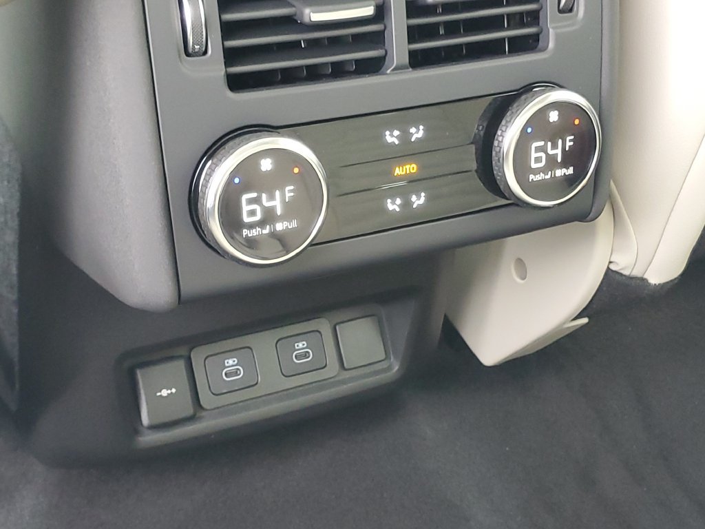 New 2026 Land Rover Discovery Dynamic SE AWD/4WD image 31