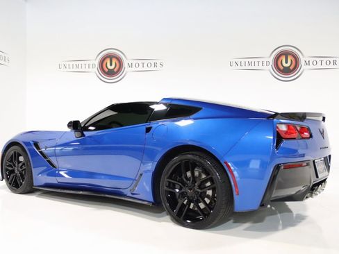 Used 2016 Chevrolet Corvette Stingray Coupe w/ Carbon Flash Badge Package image 11