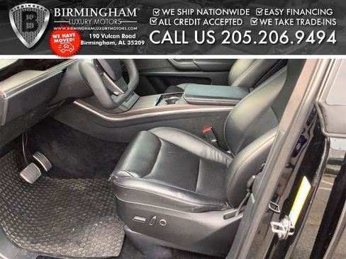 Used 2022 Tesla Model X image 2