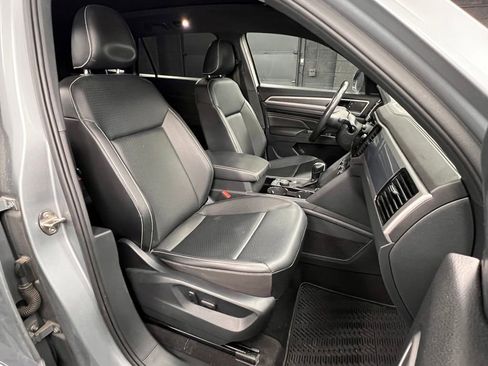 Used 2020 Volkswagen Atlas Cross Sport SEL R-Line image 7