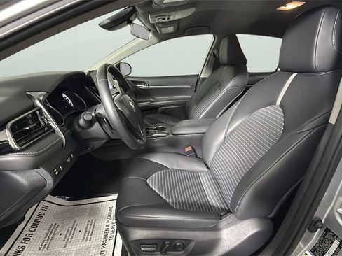 Used 2024 Toyota Camry SE image 17