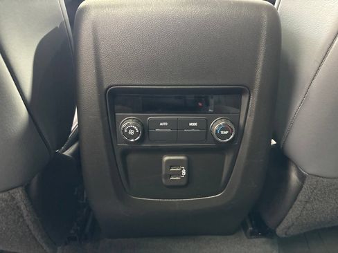 Used 2023 Buick Enclave Essence w/ Experience Buick Package AWD/4WD image 44