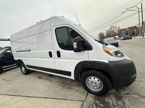 Used 2020 RAM ProMaster 2500 w/ Interior Convenience Group image 10