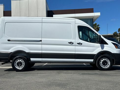 New 2026 Ford Transit 150 148 Medium Roof w/ Load Area Protection Package RWD image 2